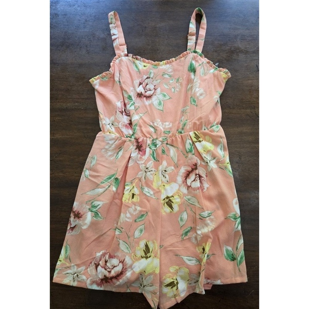 NWT Love & Piece Collective S All Over Floral Sleeveless Romper Peach #128295